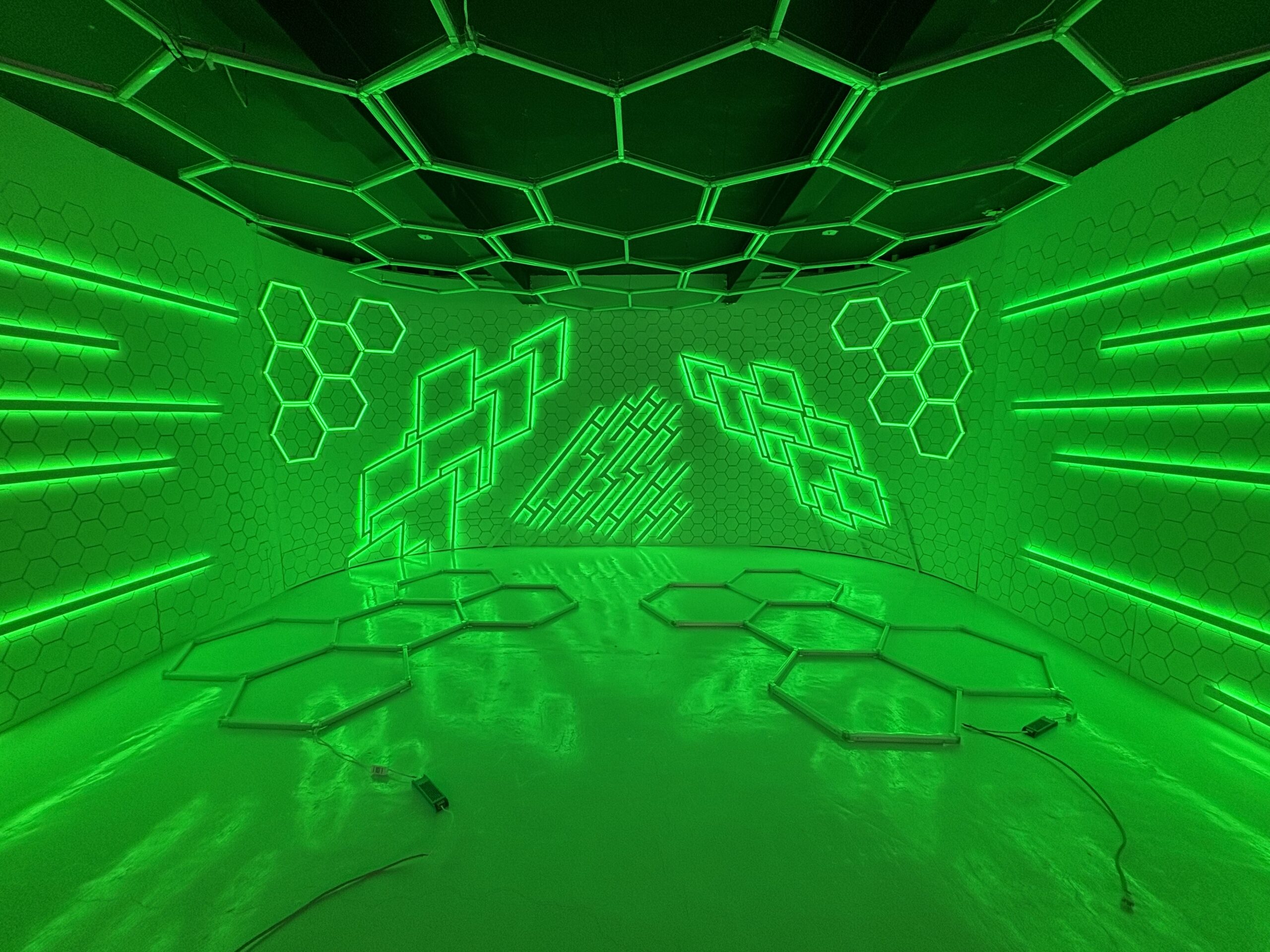 背面LED（グリーン）